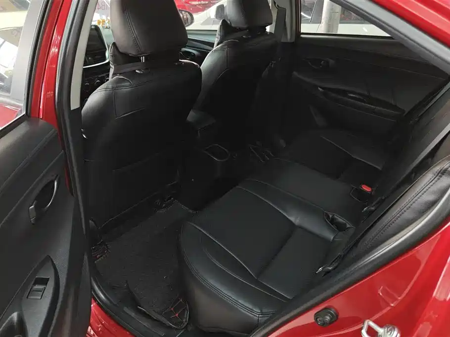 TOYOTA YARIS L TO ENJOY