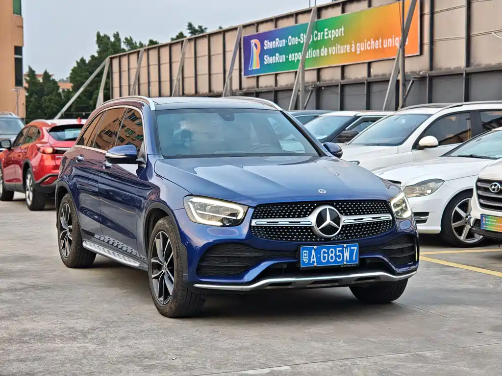 MERCEDES-BENZ GLC