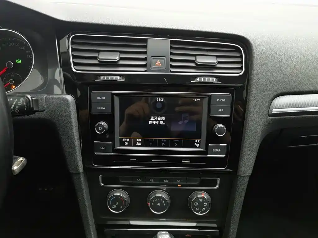 Volkswagen Golf — миниатюра 12