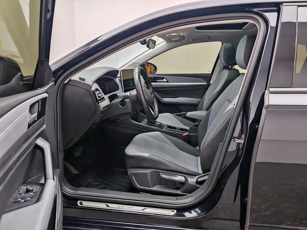 Volkswagen Lavida — миниатюра 14
