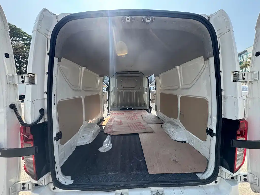 CHANGAN CROSS STAR V7 EV