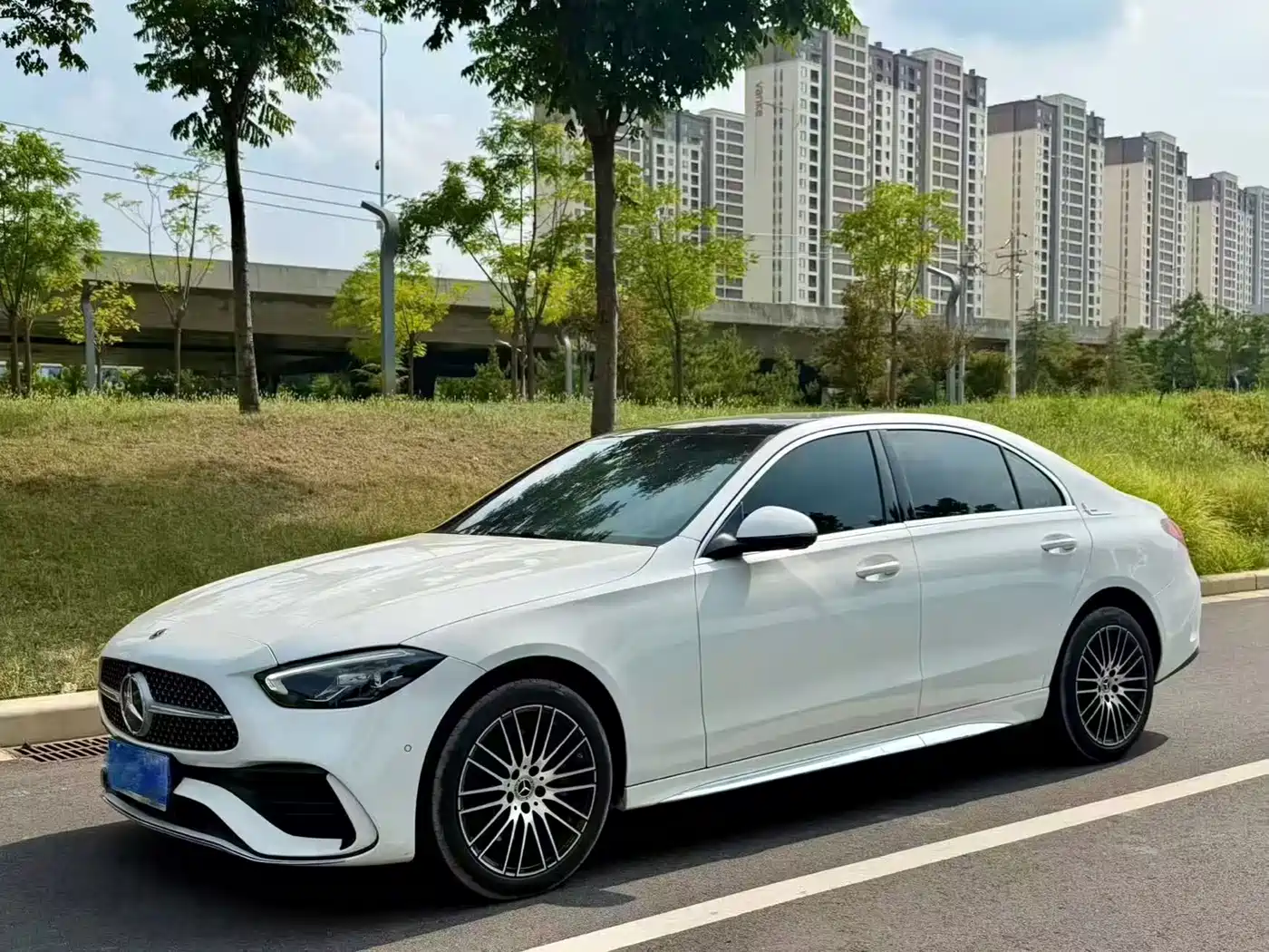 奔驰C级 2025款 改款 C 260 L 运动版 2025