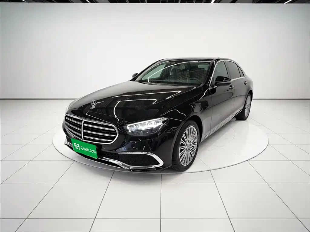 Mercedes-Benz E-Class 2022