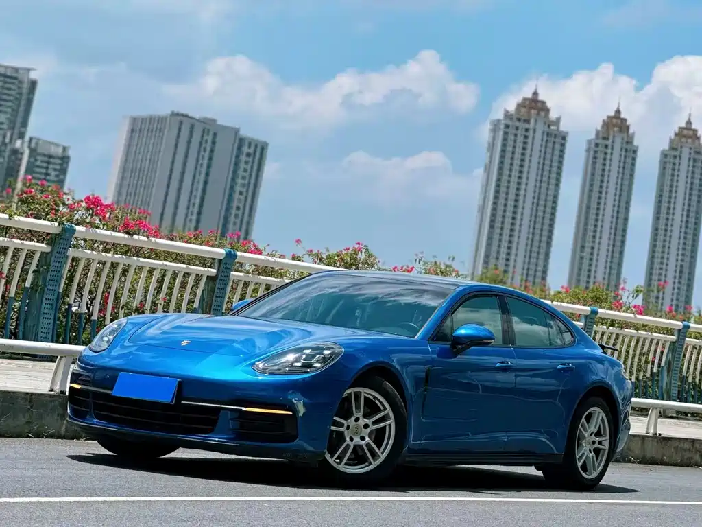 Купить Porsche Panamera