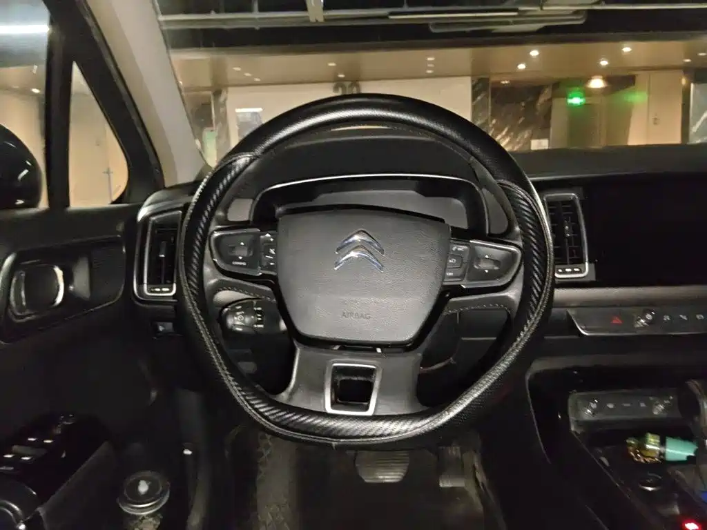 Citroen C6 — миниатюра 6