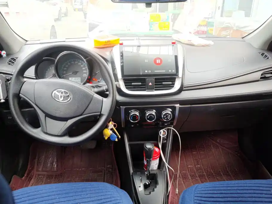 Toyota Yaris L — миниатюра 12
