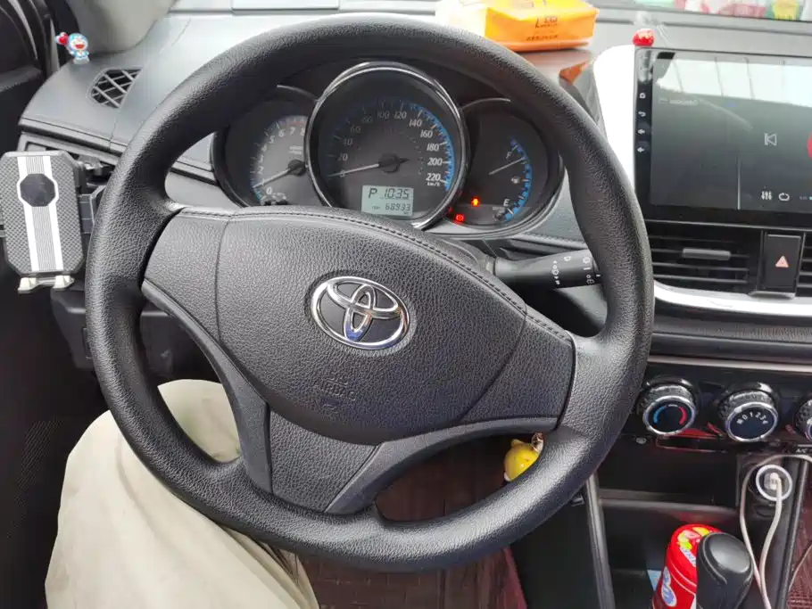 Toyota Yaris L — миниатюра 15