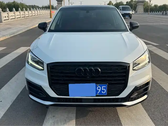 AUDI  Q2L 2019