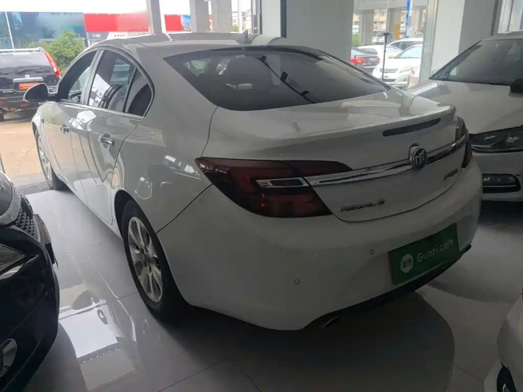 Buick Regal 2015 1.6T Elite