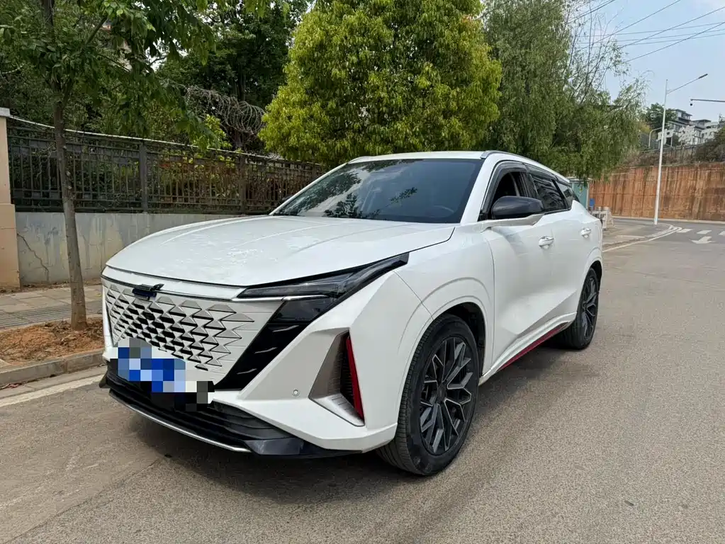Changan Oshan Z6 2022 Blue Whale 1.5T DCT Smart Leader Type