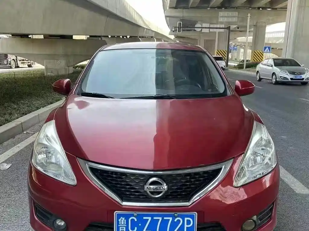 Nissan Tiida 1.6L CVT Cool Coffee Edition, фото 2