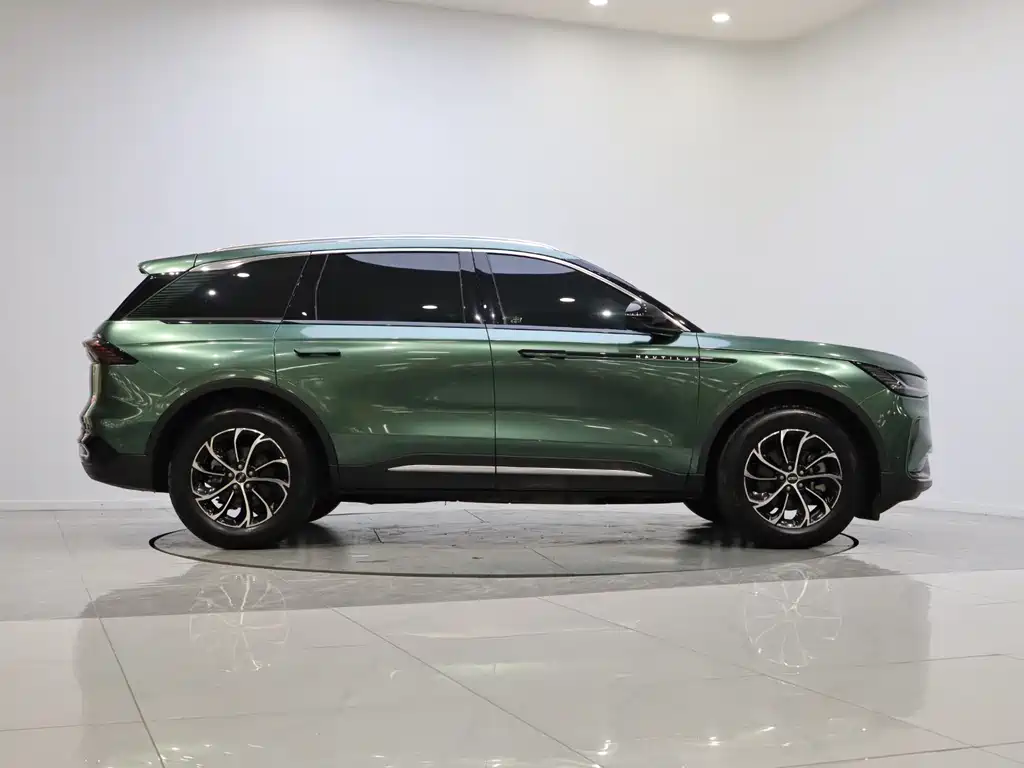 Lincoln Nautilus 2023 2.0T Premium