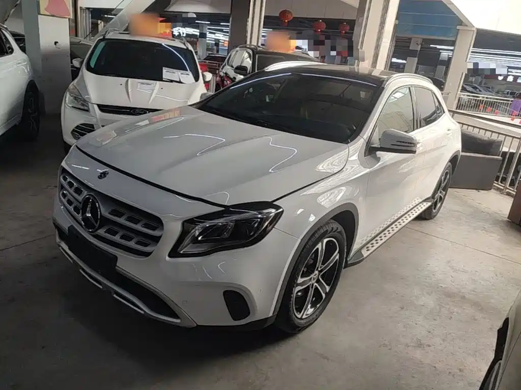 Mercedes-Benz GLA 2018 GLA 200 Fashion Type
