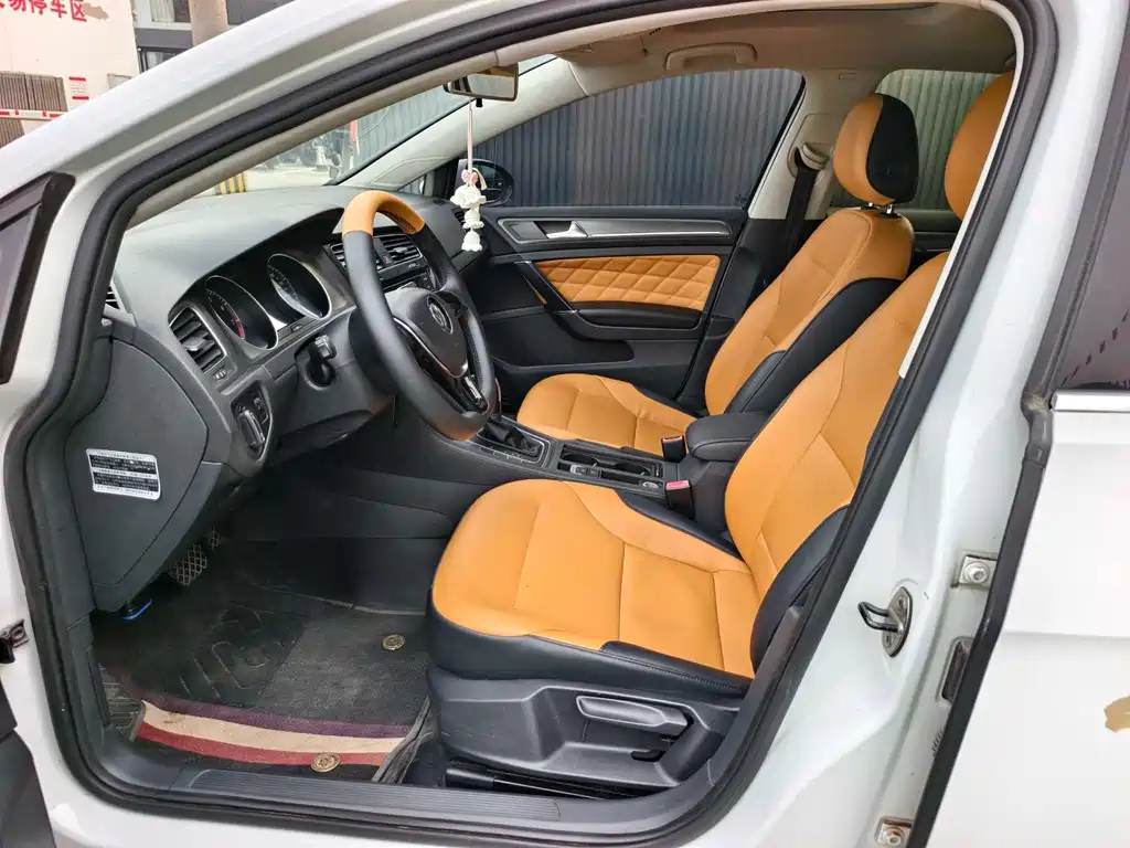Volkswagen Golf — миниатюра 9