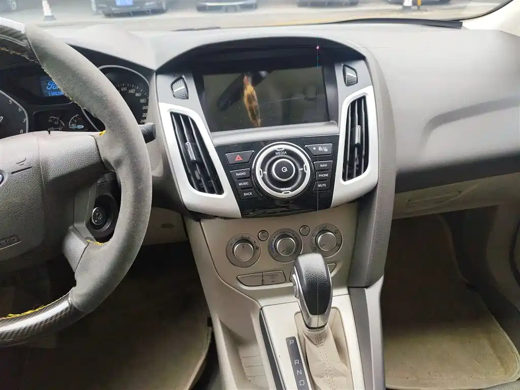 Ford Focus 2012 1.6L AT Comfort