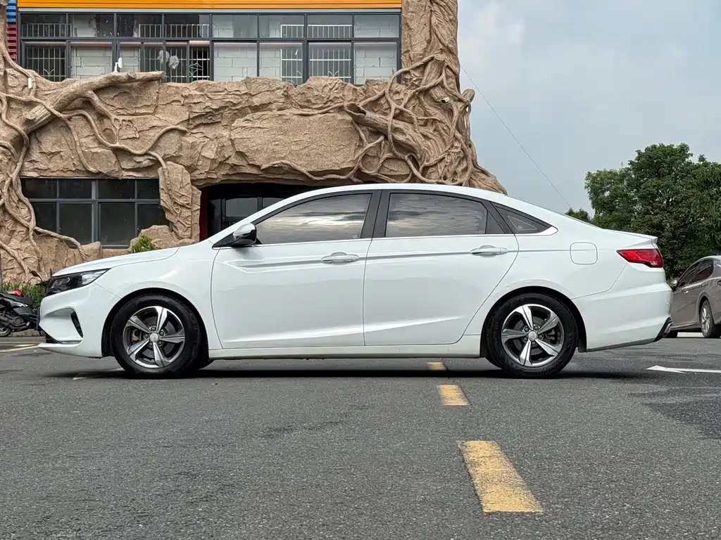 GEELY AUTOMOBILE EMGRAND GL