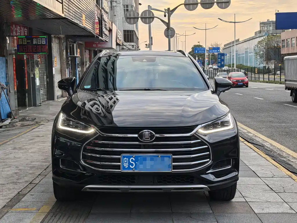 BYD TANG