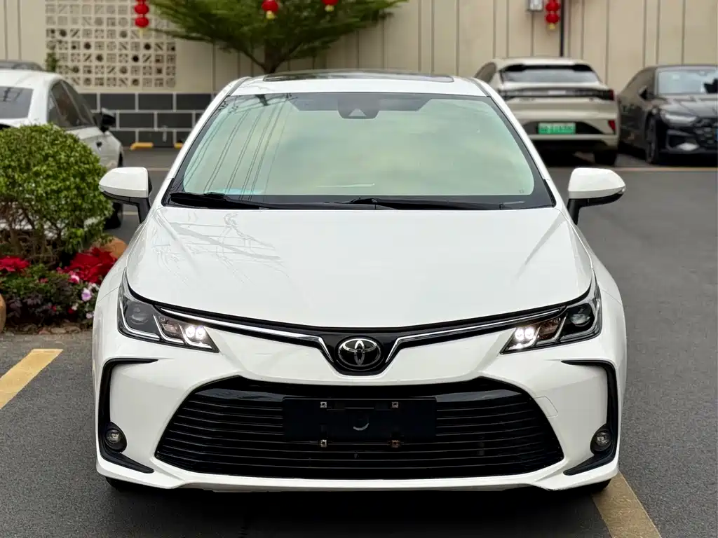 TOYOTA COROLLA