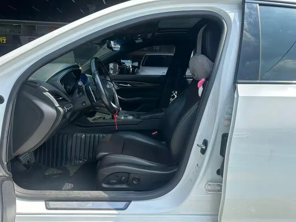 Cadillac CT5 — миниатюра 3