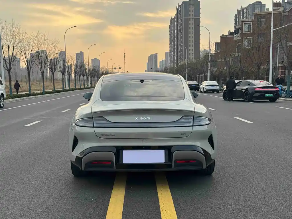 XIAOMI CAR XIAOMI SU7