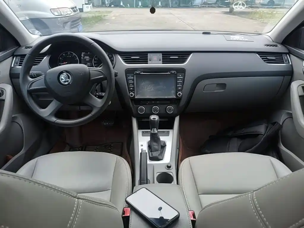 Skoda Octavia — миниатюра 10