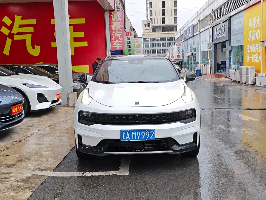 Lynk & Co 05 — миниатюра 2