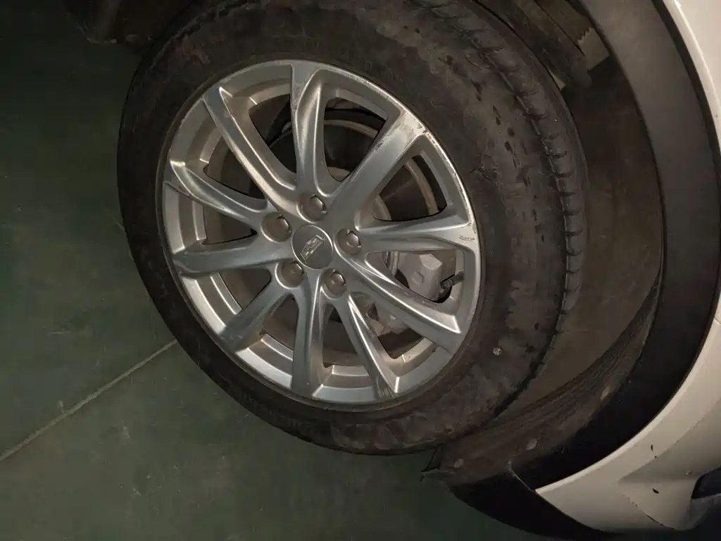 Cadillac XT4 — миниатюра 8