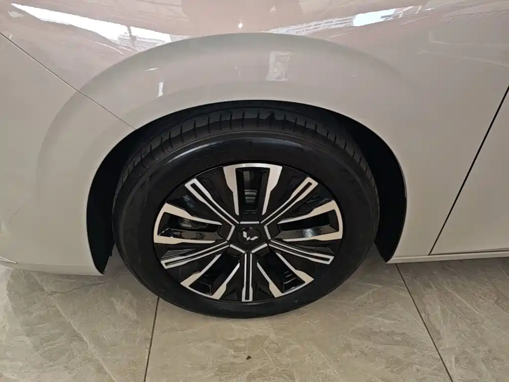 Wuling Xingguang 730 New Energy — миниатюра 23