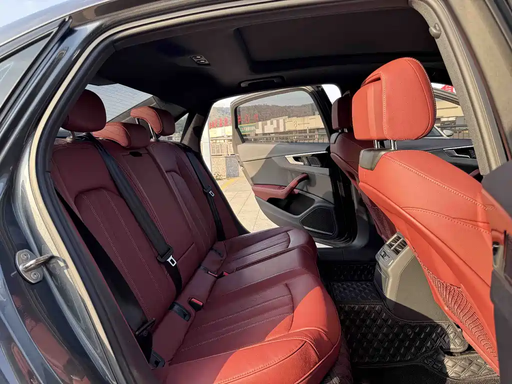Audi A4L 2023 40 TFSI Bang&Olufsen