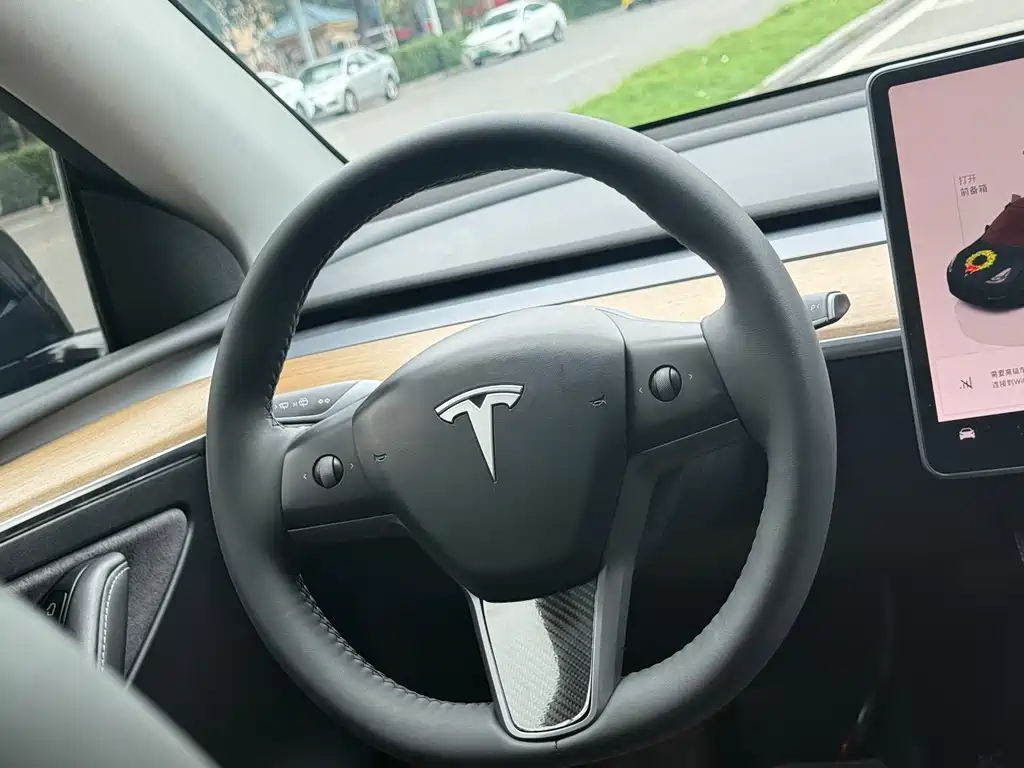 Tesla Model Y 2022 — фото 7