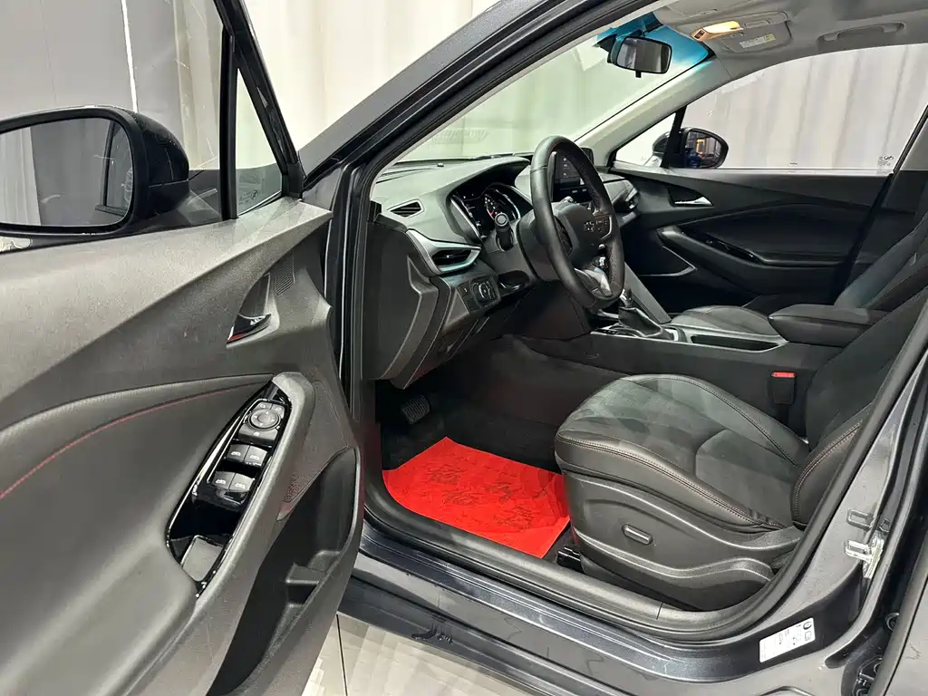Chevrolet Volando — миниатюра 6