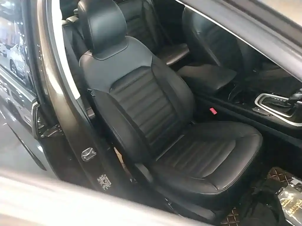 Ford Edge — миниатюра 25