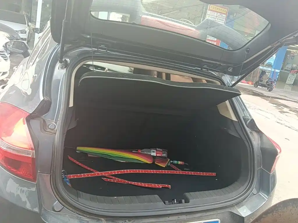 Geely Emgrand GS — миниатюра 19