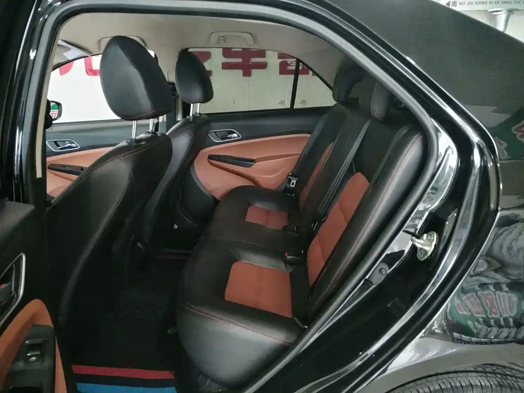 Geely King Kong — миниатюра 8