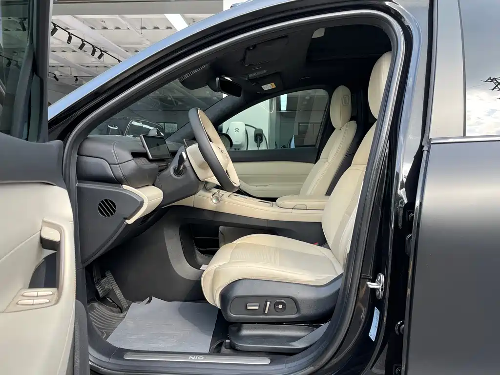 NIO ES6 — миниатюра 18