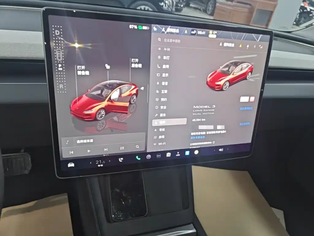 Tesla Model 3 — миниатюра 13