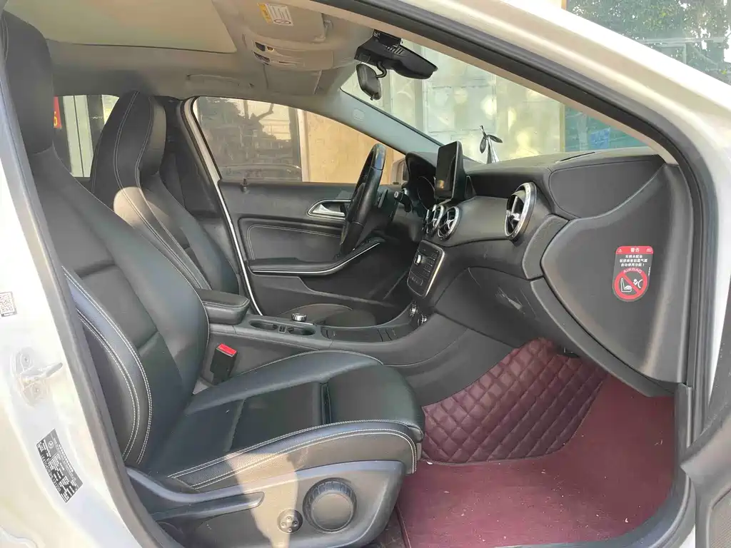 Mercedes-Benz GLA — миниатюра 9