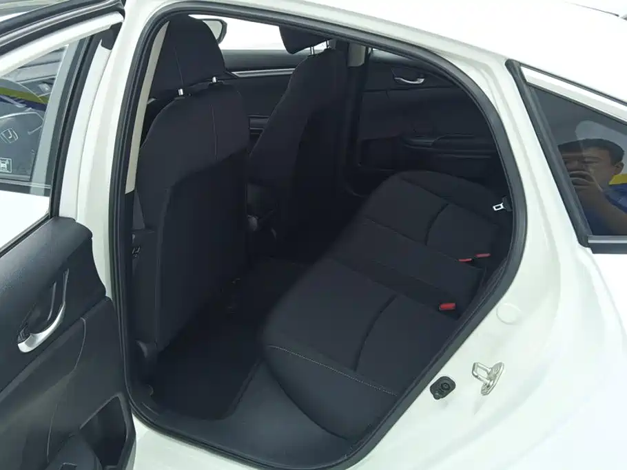 Honda Civic — миниатюра 11