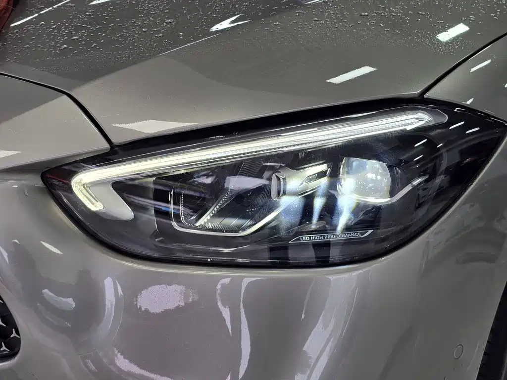 Mercedes-Benz C-Class — миниатюра 9