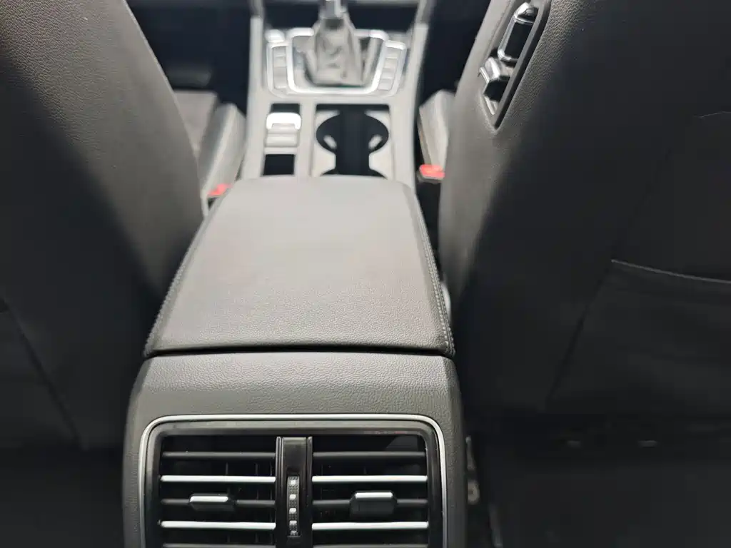 Volkswagen Magotan — миниатюра 11