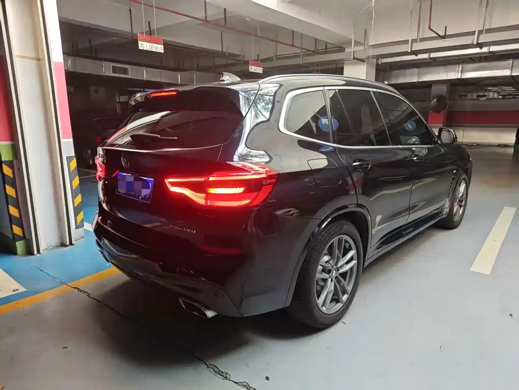BMW X3 — миниатюра 9