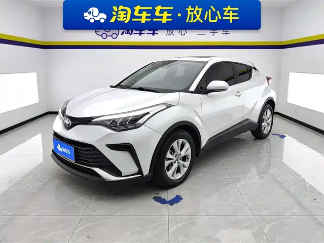 TOYOTA IZOA 2022