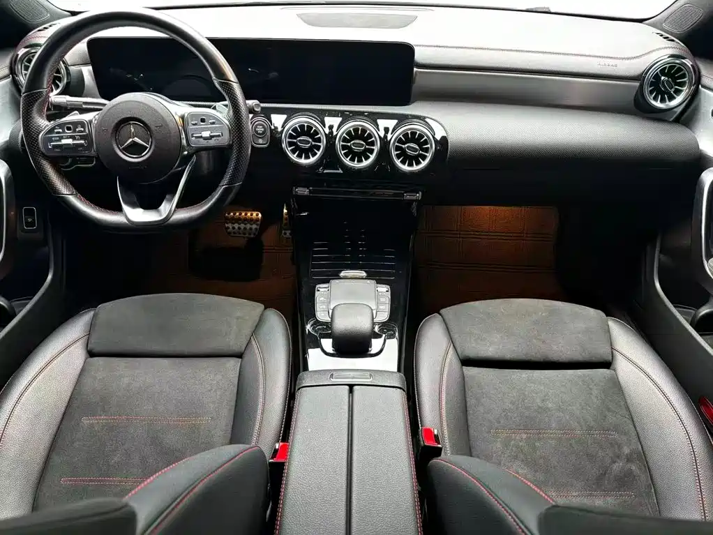 Mercedes-Benz CLA (Import) — миниатюра 13