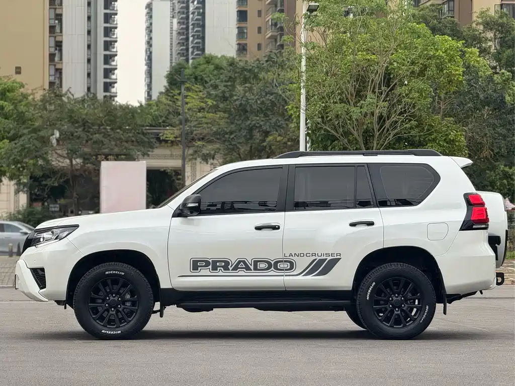 Toyota Land Cruiser Prado 2020 2.7L
