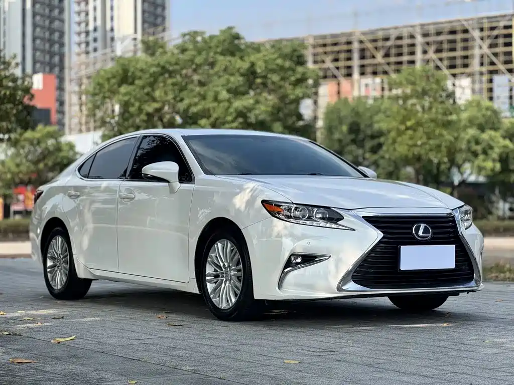 Lexus ES — фотографии объявления, Фото 3