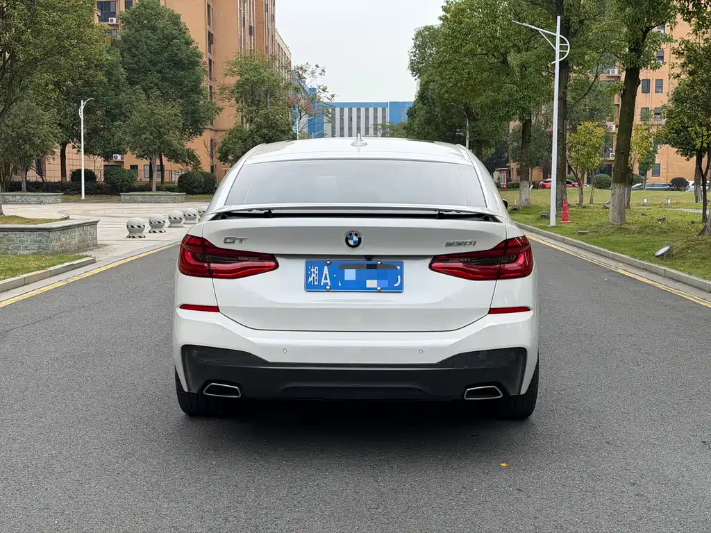 BMW 6 Series GT — миниатюра 8