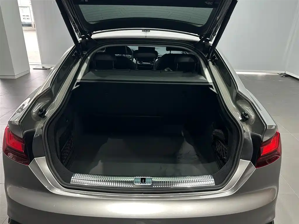 Audi A5 (Import) — миниатюра 7