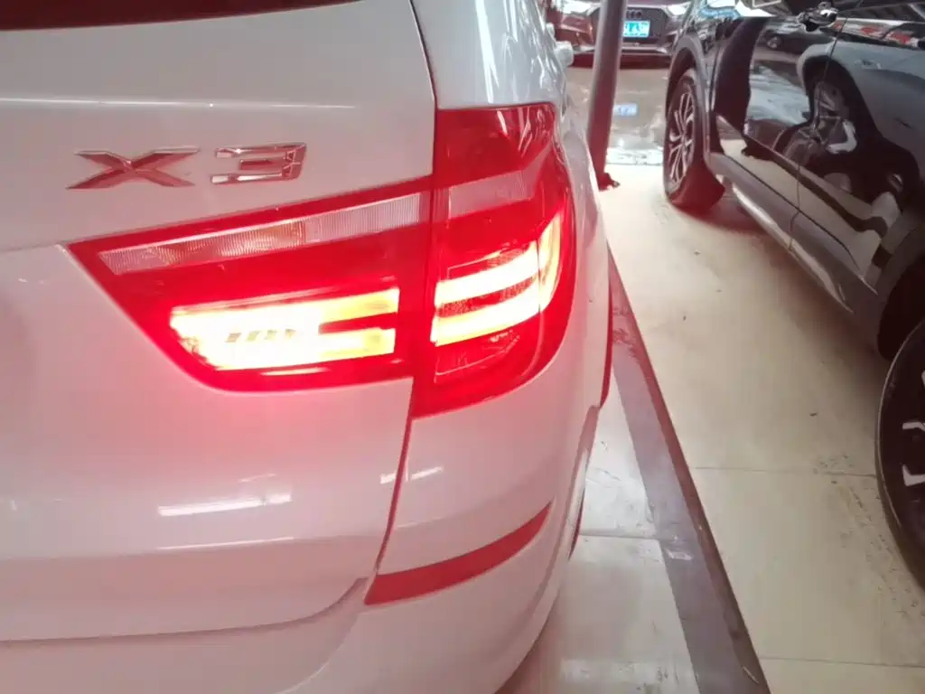 BMW X3 (Import) — миниатюра 8