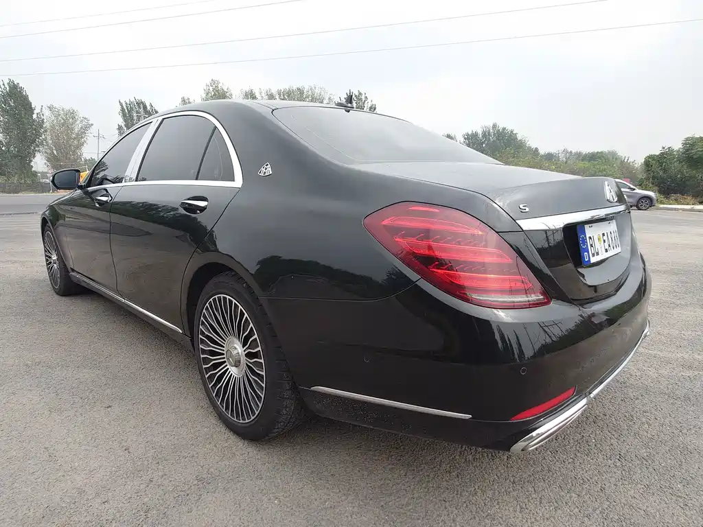 Mercedes-Benz S-Class — миниатюра 12