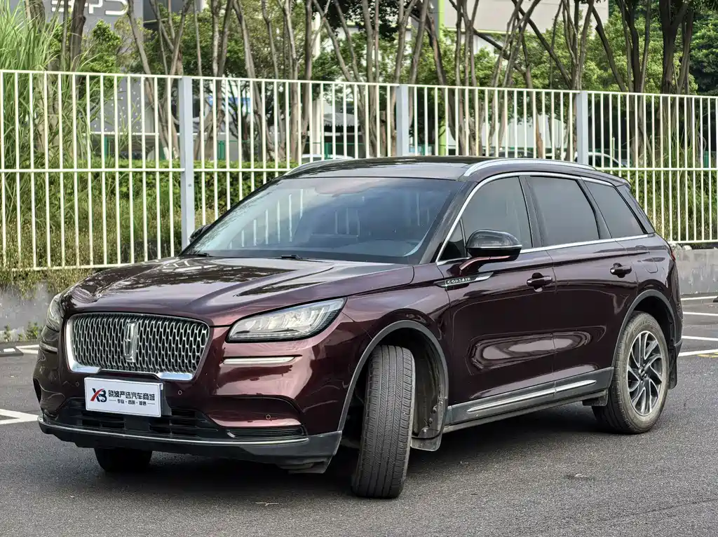 Lincoln Corsair